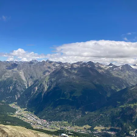 Jessy Διαμέρισμα Ζόλντεν